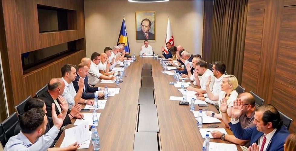 LDK-ja mbetet e bashkuar pas zgjedhjeve, mbështet Abdixhikun në udhëheqje