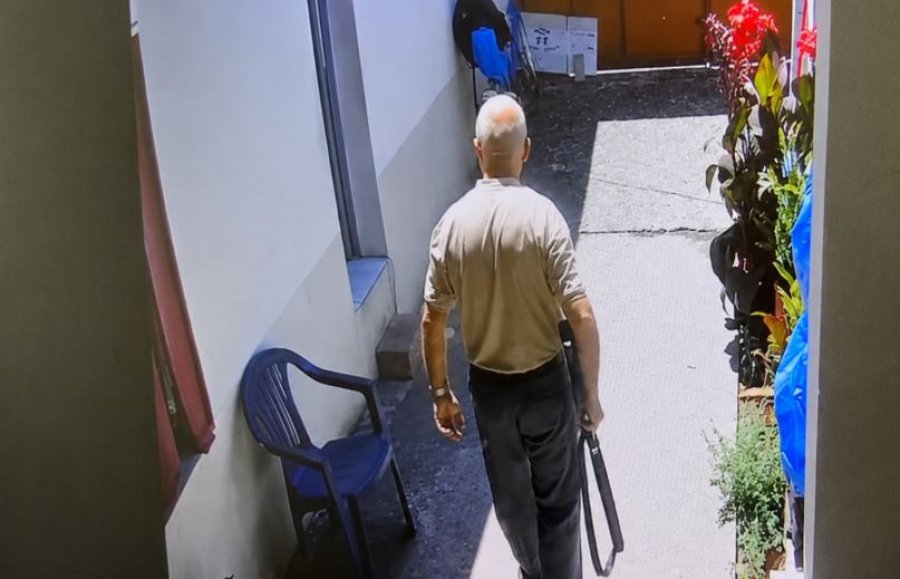 Momenti i tmerrshëm para vrasjes së gruas në Shkodër, çifti dhe arma në dorë