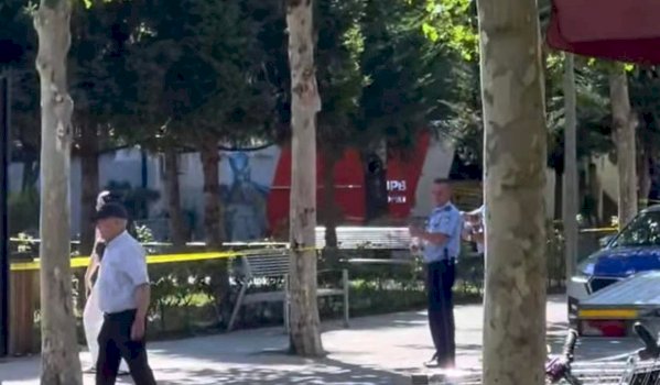 Policia konfirmon se 16-vjeçari plagosi tre policë gjatë sulmit në Ferizaj.