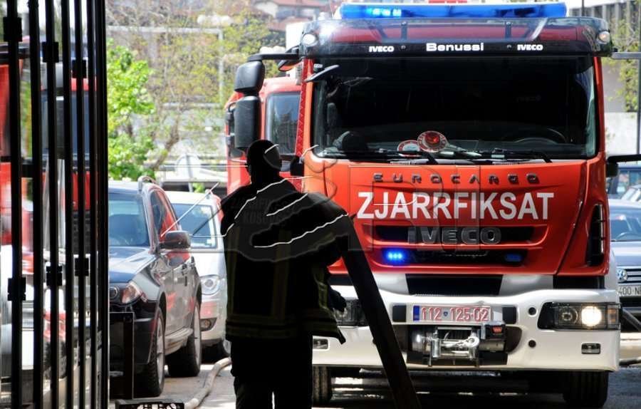 Mbi 1000 ndërhyrje zjarrfikëse në 6 muaj, sfidë mungesa e personelit dhe thatësia