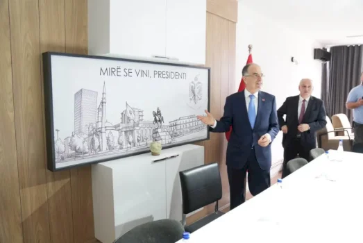 Pyetje për një marrëveshje të fshehtë në Luginë pas vizitës së Begajt
