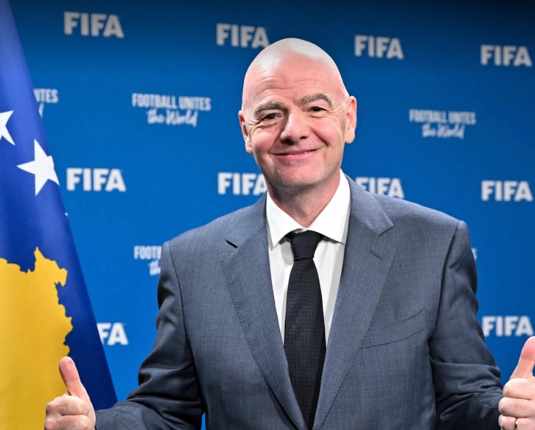UEFA po shqyrton kandidatin e parë kundër Gianni Infantinos për mandatin e tretë në krye të FIFA-s.