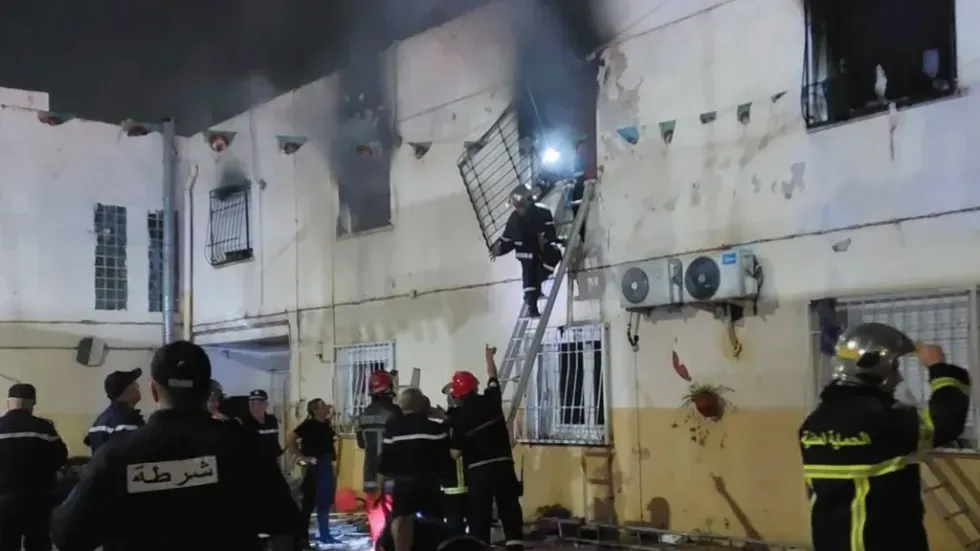 Zjarri në qendrën e fëmijëve në Algjer shkakton 11 viktima dhe dhjetëra të plagosur