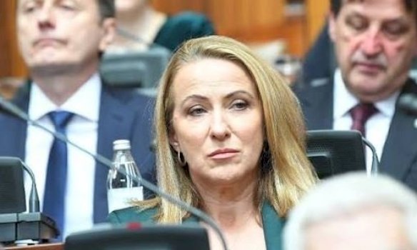 Kallëzim penal dhe kërkesë për arrest ndërkombëtar ndaj ministres serbe për deklarata mbi Kosovën