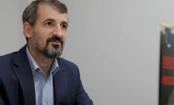 Kosova mbetet pas fqinjëve në rrugën drejt BE-së, kritika ndaj qeverisjes dhe opozitës