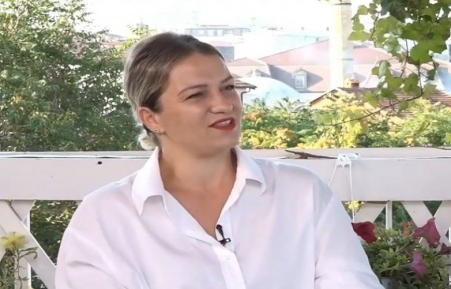Studiuesja kosovare sfidon botën me projekt në bibliotekën gjermane