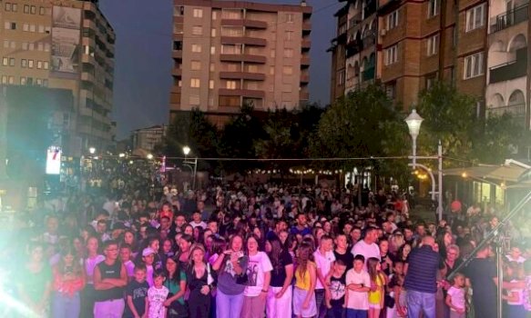 Komuna e Vushtrrisë ka anuluar koncertet e “Ditëve të Diasporës 2026” pas vdekjes tragjike të tre bashkëqytetarëve.