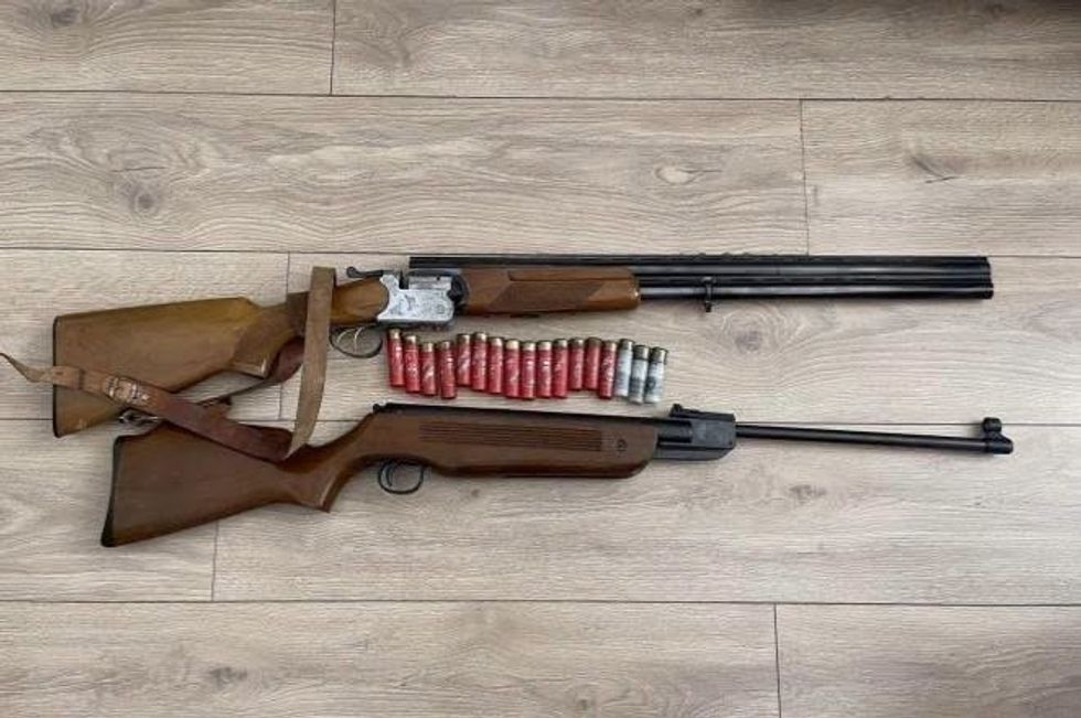 Policia e Prishtinës në aksion të gjerë: 191 urdhëresa të gjykatës dhe 17 armë të sekuestruara