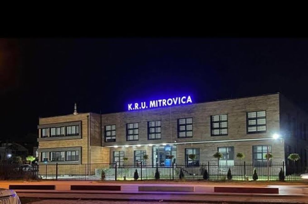 Punime të rëndësishme në rrjetin e ujësjellësit dhe kanalizimit në Mitrovicë