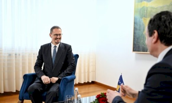 Fotoja që ndezi debat për rrënimin e vikendicave në Ujmani