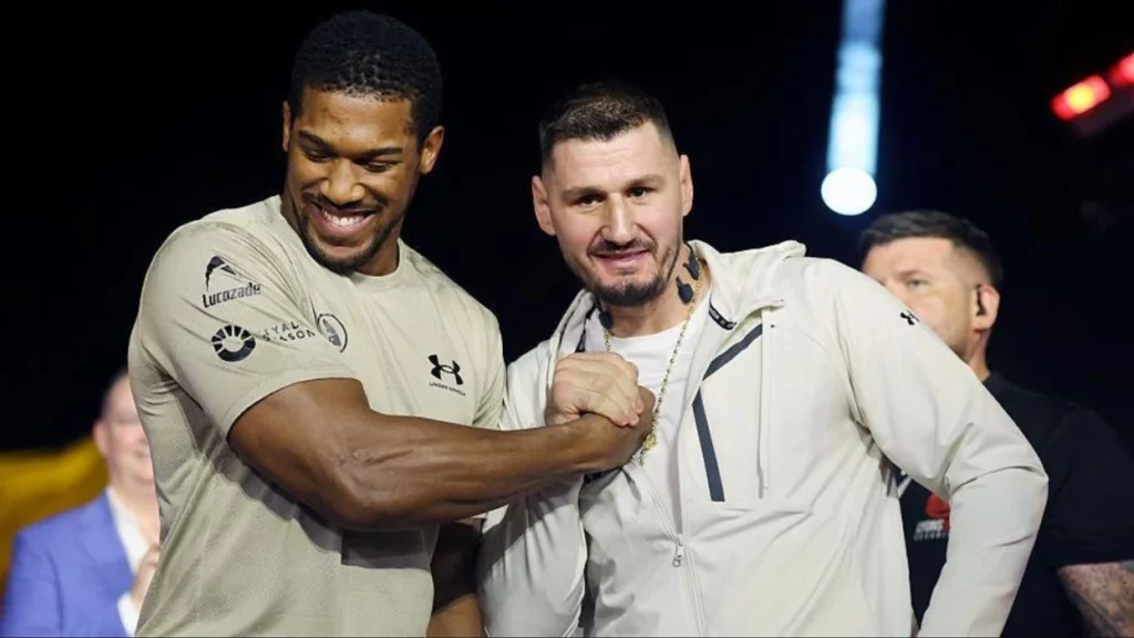 Dueli i madh në ring: Kristian Prenga sfidon Anthony Joshuan në Arabinë Saudite