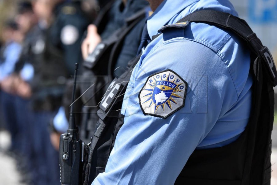 Arrestohet një person në Prishtinë për kanosje me armë, i sekuestruar pistoleta dhe më pas i liruar në procedurë të rregullt.
