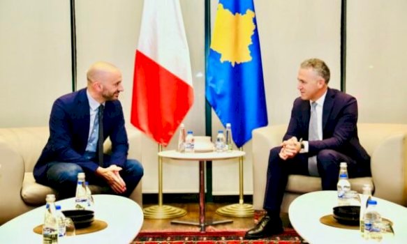 Vizita e parë e ministrit francez për Evropën në Kosovë nën shenjën e solidaritetit