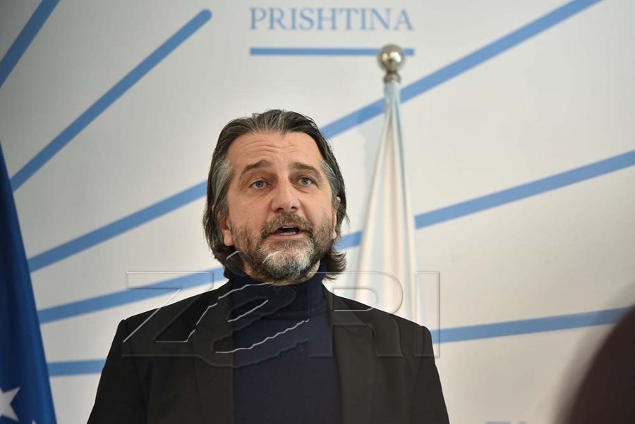 Komuna e Prishtinës ka ndërprerë marrëveshjen me organizatën e Jeta Xharrës për përdorimin e hapësirës publike në Grand Hotel.
