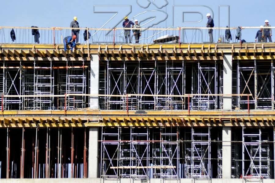Si ndryshojnë ekonomitë e Ballkanit Perëndimor: Ndërtimi dominon në Shqipëri dhe Kosovë
