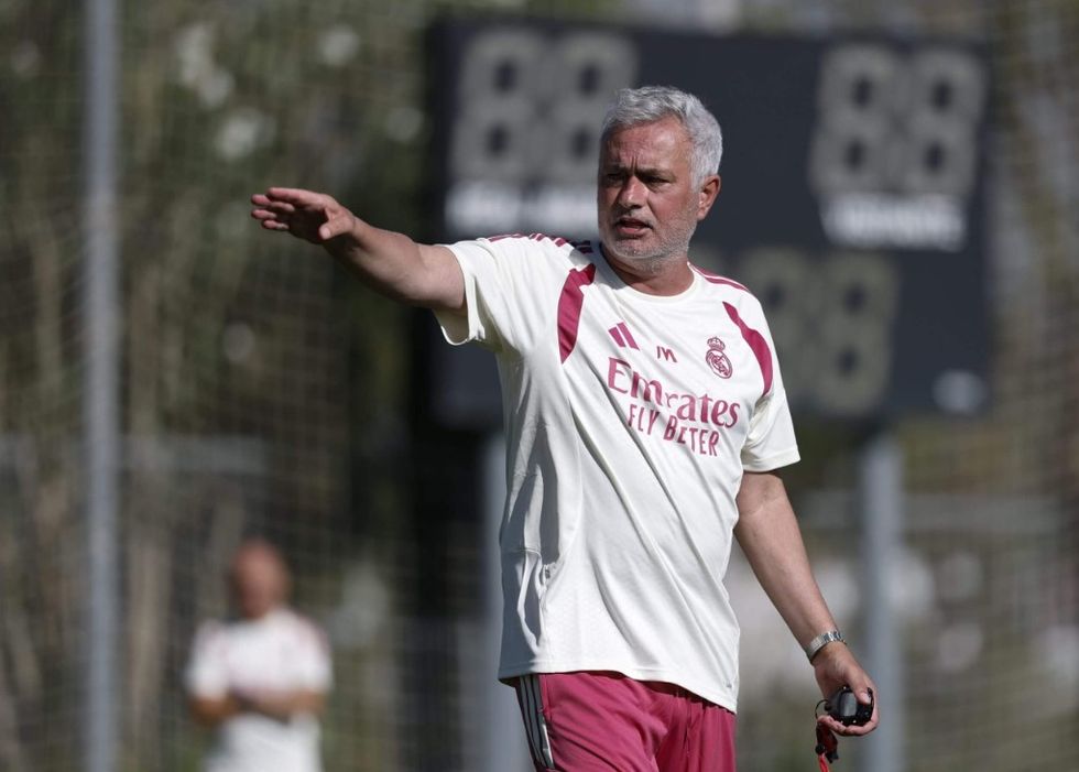 Mourinho synon të forcojë mbrojtjen e Realit me një talent portugez