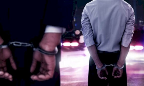 Dy të arrestuarit për krime lufte në Zubin Potok dyshohen për zhdukjen e 23 intelektualëve shqiptarë të Mitrovicës në vitin 1999.