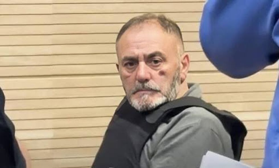 Shaqir Lutvija konfirmohet me 10 vjet burgim për krime lufte në rigjykim nga Gjykata Themelore në Prishtinë.