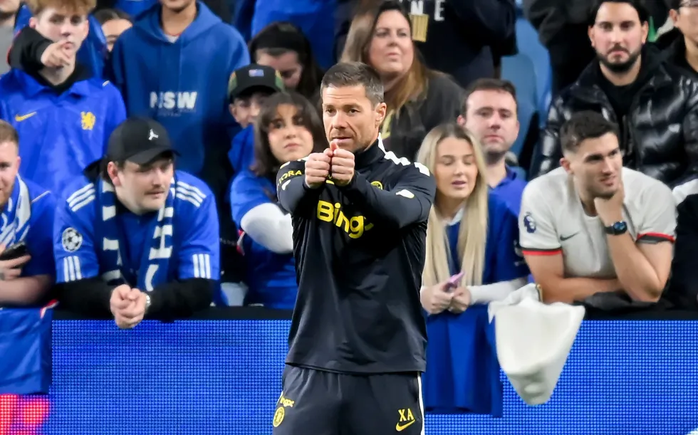 Chelsea është shumë pranë transferimit të mesfushorit Jordan Henderson nga Brentfordi.
