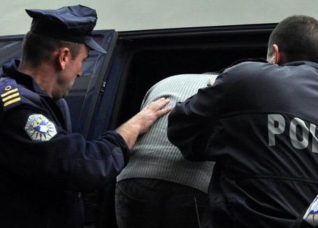 Arrestimi në Vërmicë: Kosovari kapet duke transportuar migrantë pakistanezë