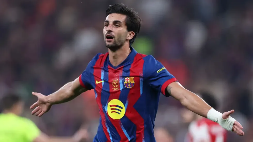 Barcelona nuk heq dorë nga Ferran Torres, pavarësisht interesimit të PSG-së