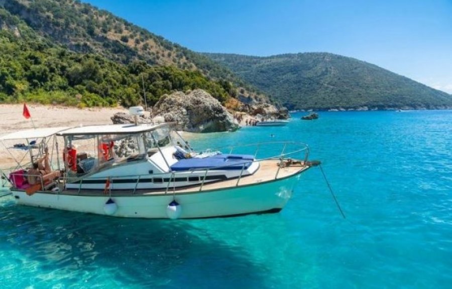 Shqipëria, destinacioni i preferuar i britanikëve për pushime më të përballueshme