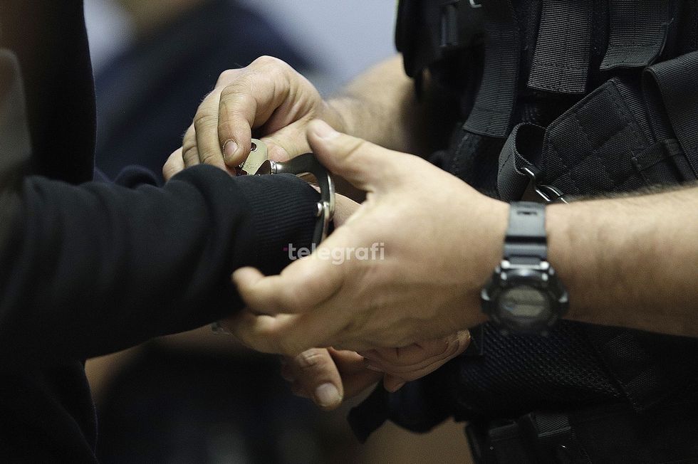 Arrestimi në Deçan për dyshim dhunimi ngre shqetësime në komunitet
