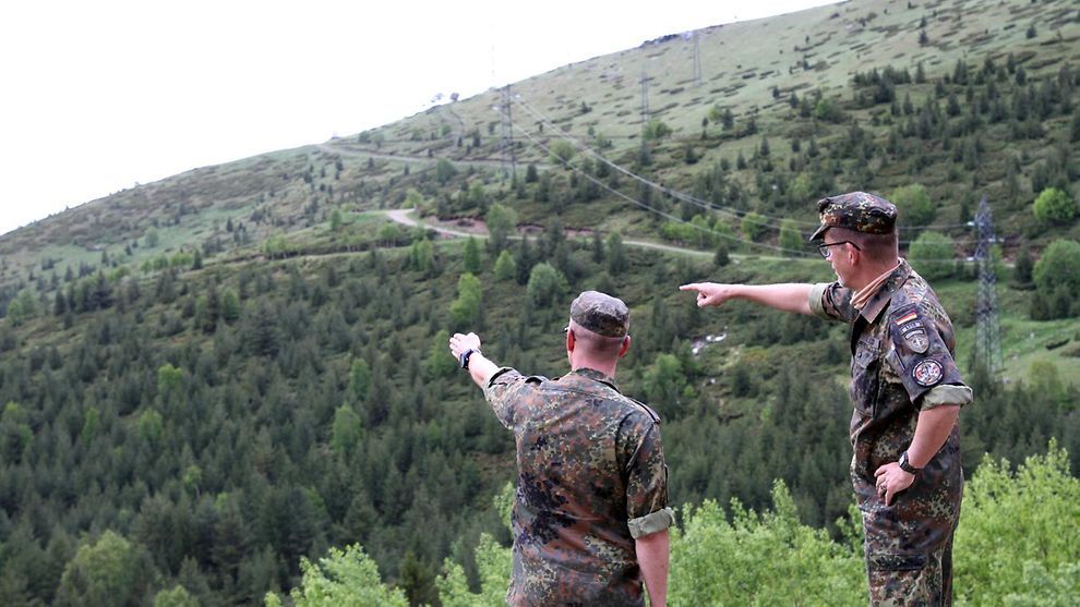 Si po ruhet stabiliteti në Kosovë dhe roli i KFOR-it në komunikimin me Serbinë
