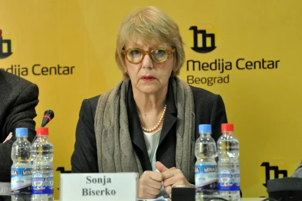 Zbulimet e varrezave masive dhe sfidat e përgjegjësisë së Serbisë për krimet në Kosovë