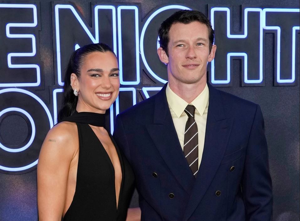 Dua Lipa dhe Callum Turner shkëlqejnë në premierën e filmit të ri pas martesës së tyre