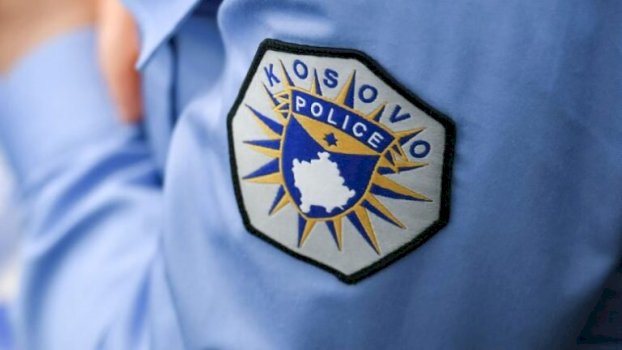 Një grua rreth 30-vjeçare u shpëtua rreth orës 18:35 në Kaçanik falë ndërhyrjes së Policisë, zjarrfikësve dhe ekipeve emergjente.