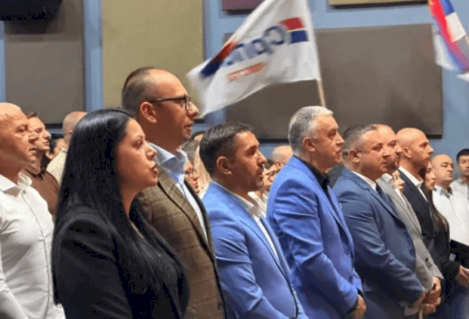 Pesë zyrtarë të Listës Serbe janë thirrur si të pandehur më 13 gusht nga Prokuroria Themelore në Mitrovicën e Veriut për dyshimin e falsifikimit të dokumenteve komunale.