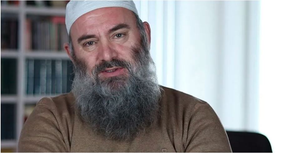 Bekir Halimi në pritje të konfirmimit zyrtar pas shpalljes “non grata” nga Tirana