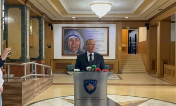 Vakumi institucional në Kosovë: Akuzat e forta të Hamzës ndaj Vetëvendosjes për ndërprerjen e seancës
