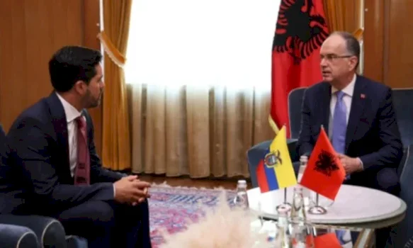 Begaj kërkon nga Ekuadori të rishikojë njohjen e Kosovës