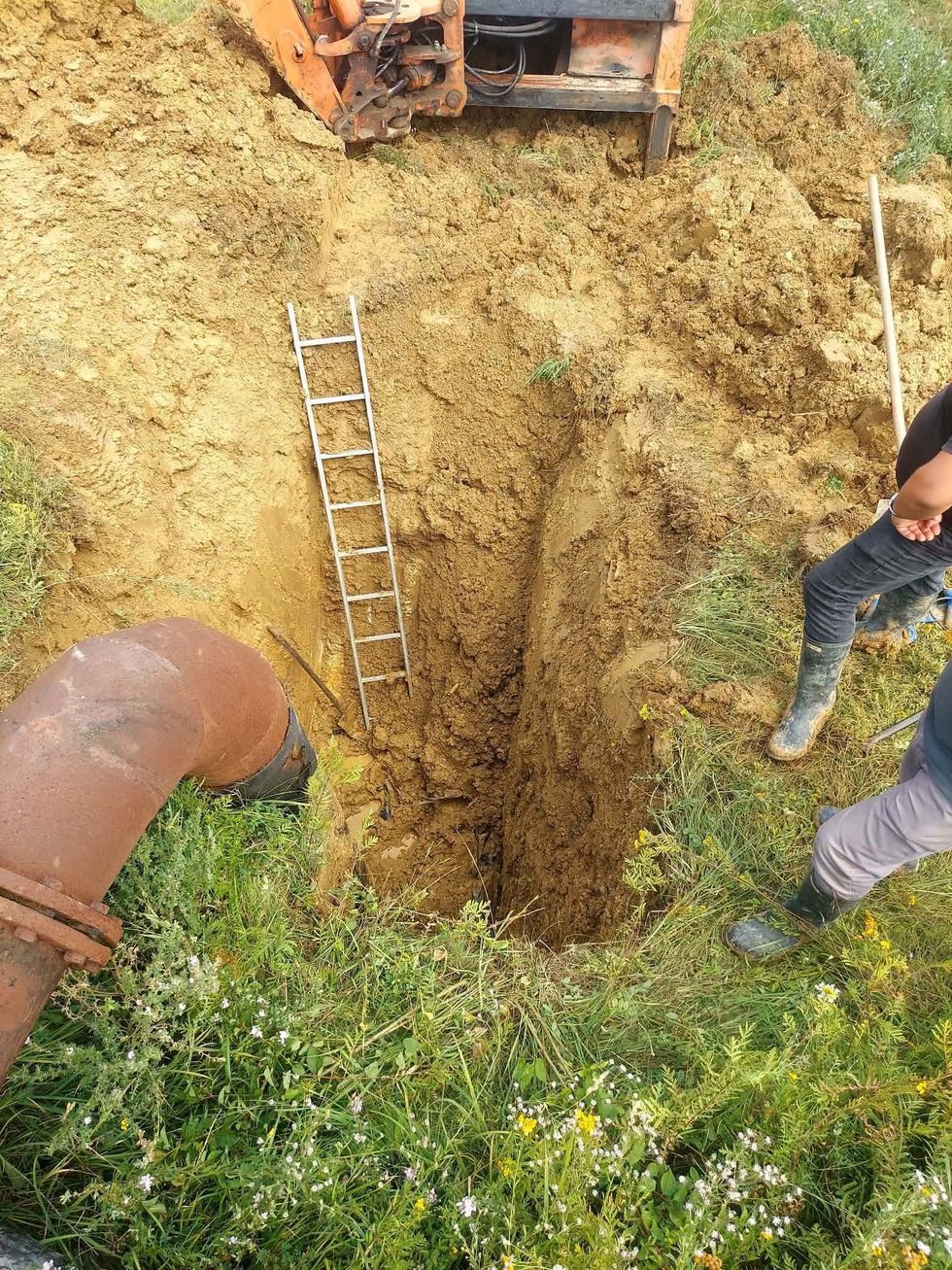 Ndërprerje e përkohshme e ujit në Skenderaj për shkak të defektit në gypin furnizues