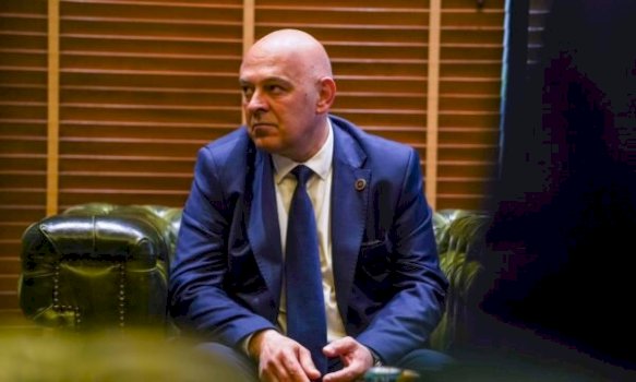 Akuzat e forta të Gjinit ndaj Kurtit: Çfarë po ndodh me Kosovën sonte?