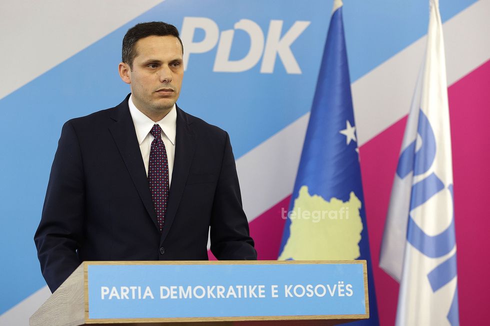 Debati për konstituimin e Kuvendit dhe interpretimin e Gjykatës Kushtetuese