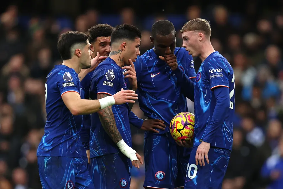 Arsenali dhe Manchester City në garë për yllin e Chelseat, Pedro Neto