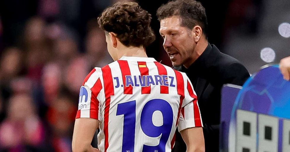 Julian Alvarez refuzon të stërvitet me Atletico Madrid dhe kërkon largimin te Barcelona.
