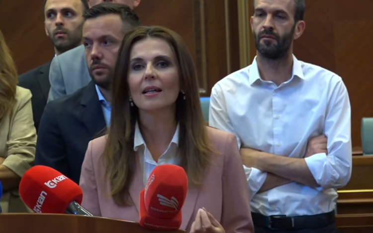Kriza politike në Kuvendin e Kosovës: Përplasje rreth konstituimit dhe demokracisë