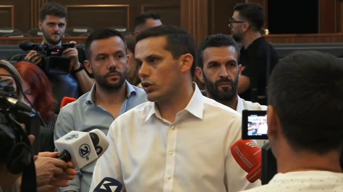 Debati për interpretimin e Kushtetutës dhe seancën konstituive në Kuvend
