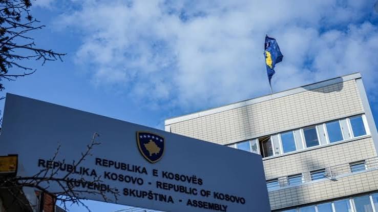 Apeli i intelektualëve për përfundimin e krizës institucionale në Kosovë