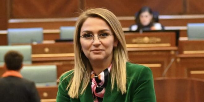 Kur dialogu bëhet bllokadë: reflektime mbi ngërçin politik të 2014-s dhe sot