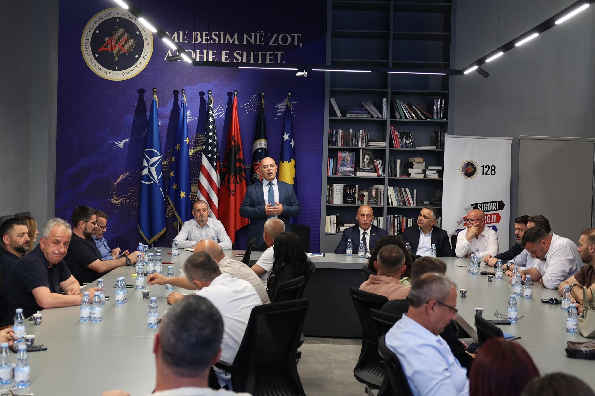 Aleanca thërret konferencë të jashtëzakonshme në Kuvend, çfarë pritet të ndodhë?