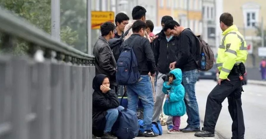 Përplasje mes Italisë dhe Gjermanisë për kthimin e emigrantëve sipas rregullave të Dublinit