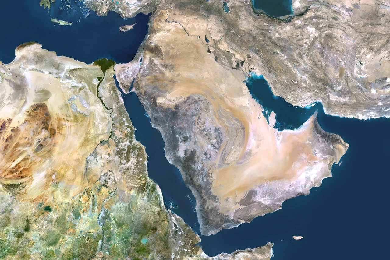 Transporti detar në Gadishullin Arabik përballet me kërcënime të dyfishta dhe rrezik të lartë