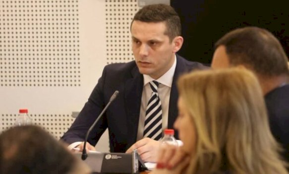Gruda thekson se aktgjykimi i Gjykatës Kushtetuese KO124/25 i vitit 2025 ndryshon juridikisht situatën e konstituimit të Kuvendit krahasuar me vitin 2014.