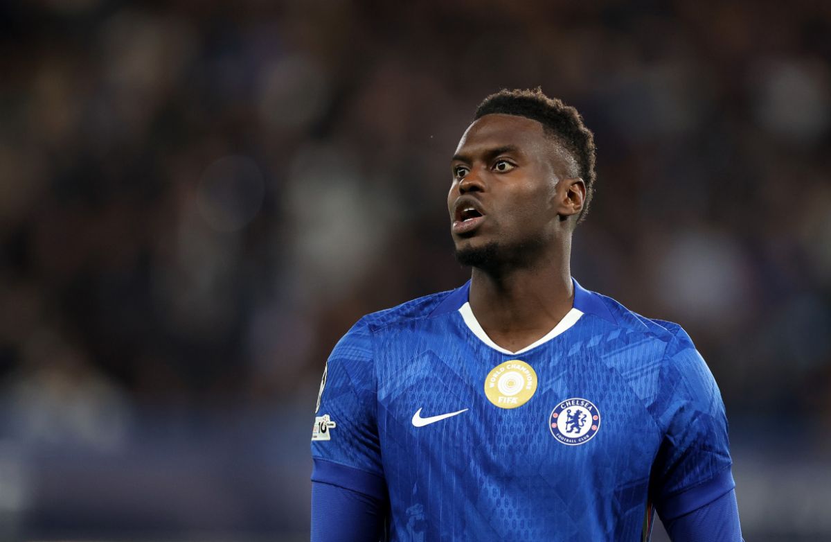 Transferimi i Badiashile te Napoli në pritje për shkak të miratimeve të fundit