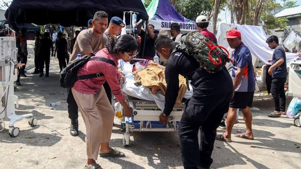 Tërmeti shkatërrues në Indonezi lë mbi 50 viktima dhe mijëra të evakuuar